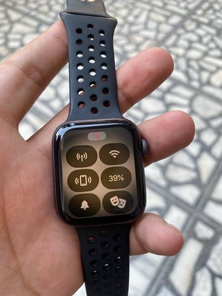 Apple watch Series 4 LTE (44mm) 3