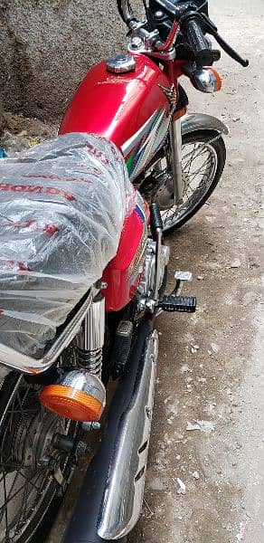 Honda 125 2023 4