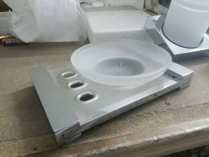 Washroom Accessories Per Pcs 3k 2