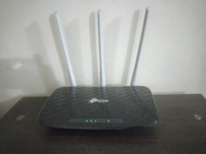 AC750 wireless router 4