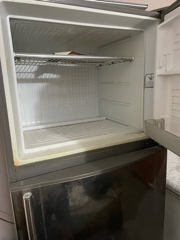 DAWLANCE FRIDGE 18Cubic in Best Condition 3