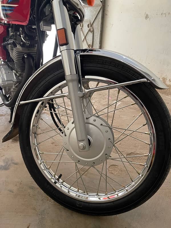 Honda CG125 Model 2024 Unregistered 3