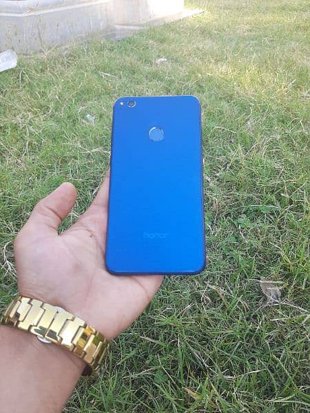 Honr 8 lite 3gb Ram 16gb Room All oky no open no repair 4