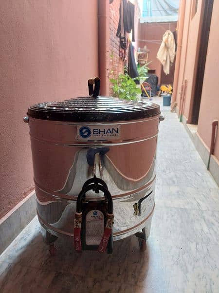 Shan Gas Tandoor Medium Size (8 roti) with All Appliances 0