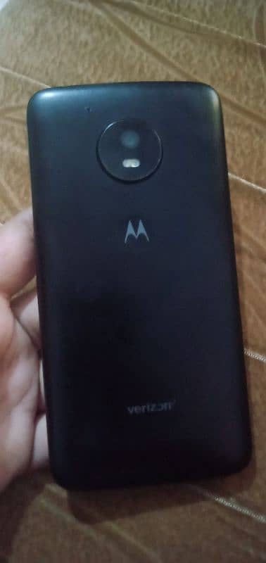 Motorola Moto E4 2