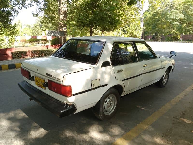 Toyota Corolla XE 1982 4