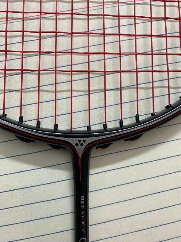 Yonex 82 gram racket 29 lbs tension carbon graphite 21 2