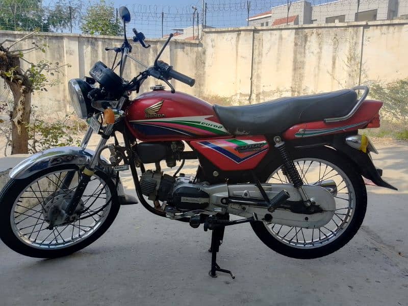 Honda cd100 2013 5