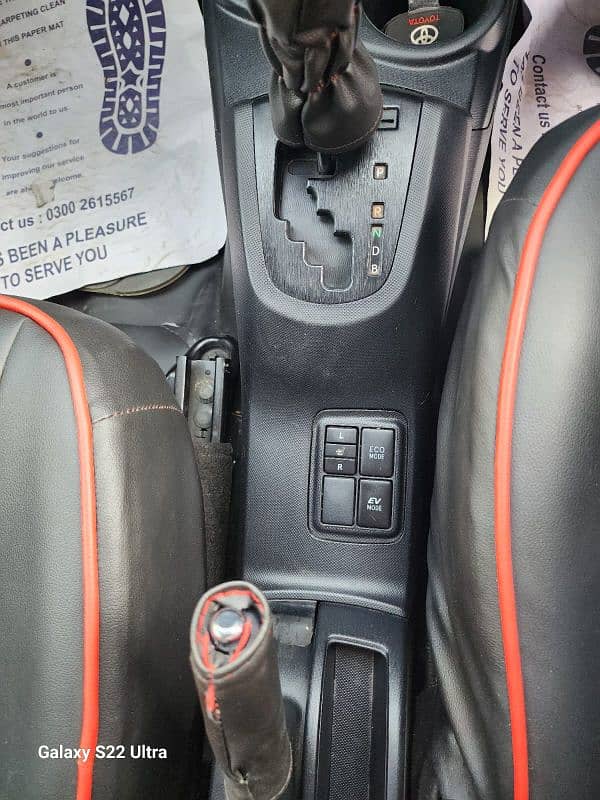 Toyota Aqua 2014 G push start 7