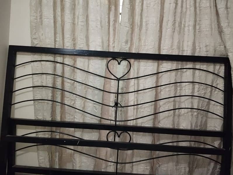 Best quality rod iron bed 0