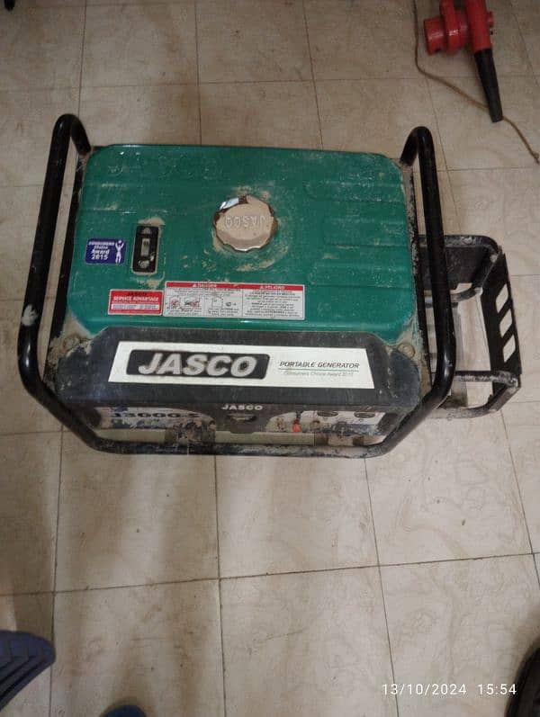 Jasco generator 3000 VA (2300 watt) 0