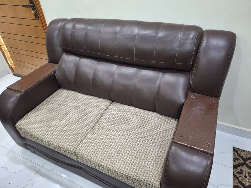 Sofa set 6 Seater Good Condition 1