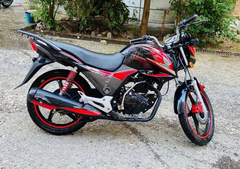 Honda cb 150 engine say full ok koi scretches nahi hai 1