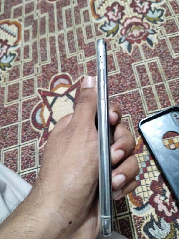 Iphone X pta approved 10/9 condition 2