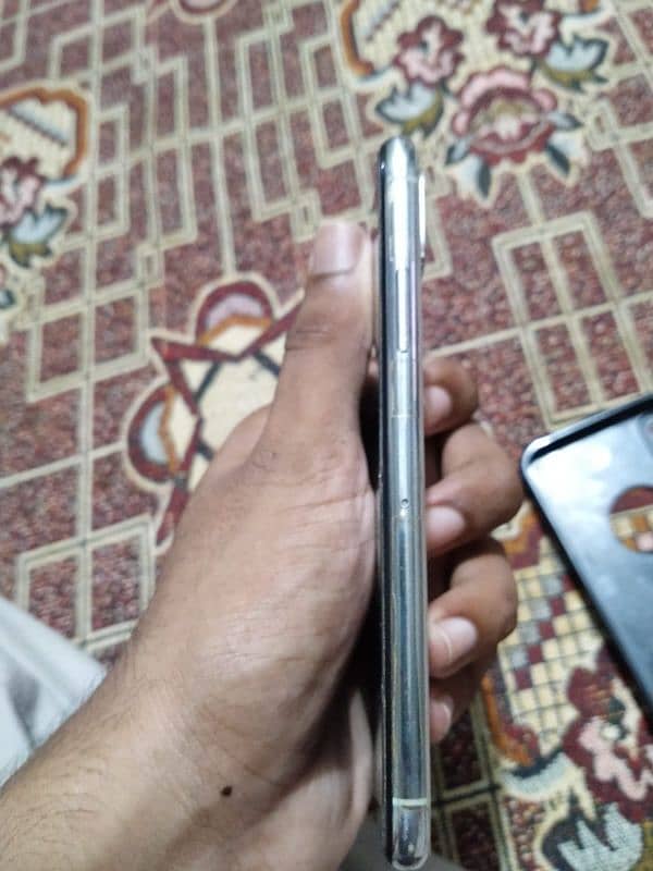 Iphone X pta approved 10/9 condition 3