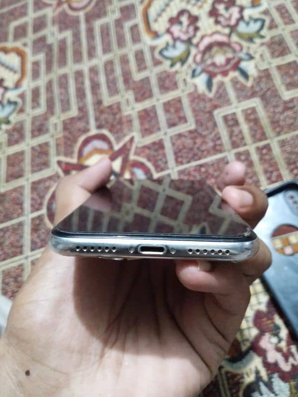 Iphone X pta approved 10/9 condition 4