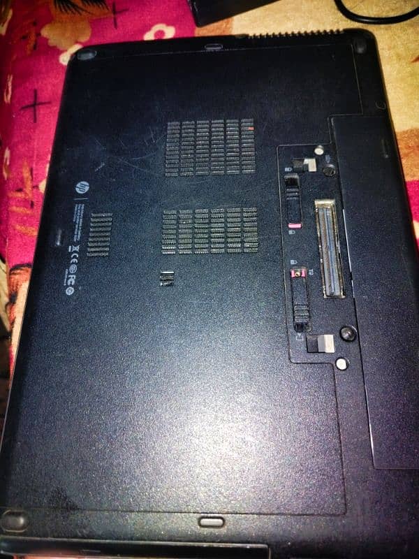 Laptop For Sale 8/10 Condition 3