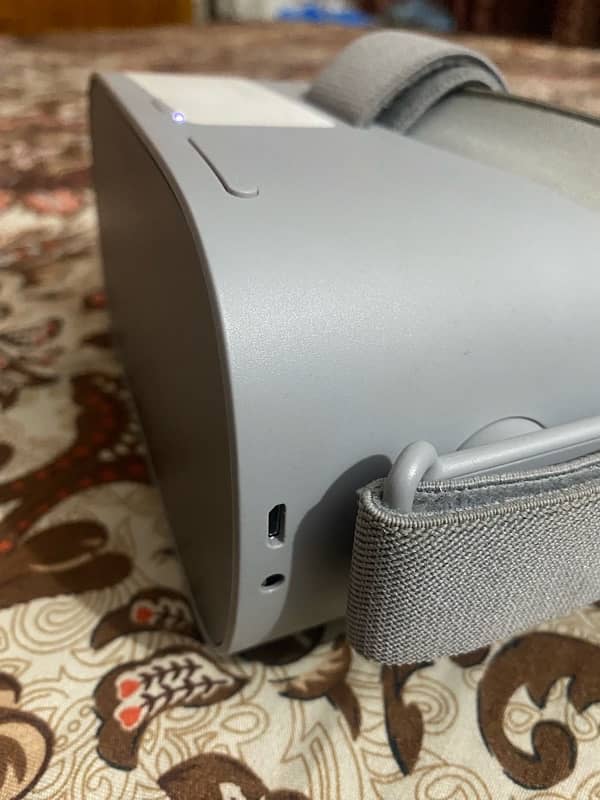 Oculus Go VR Headset 1