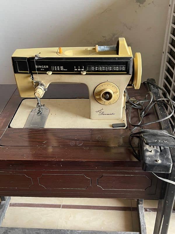 Singer Sewing Machine Discmatic 974 1