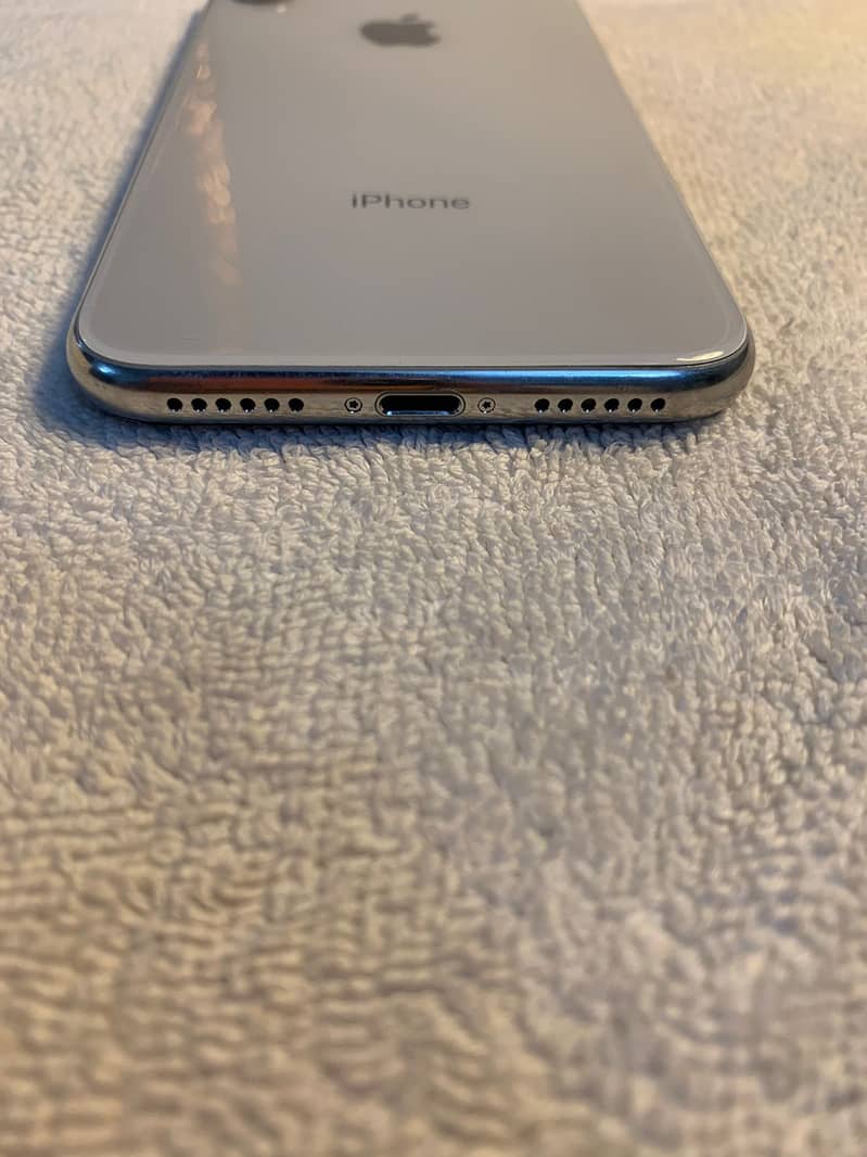 IPHONE X (PTA APPROVED) 3