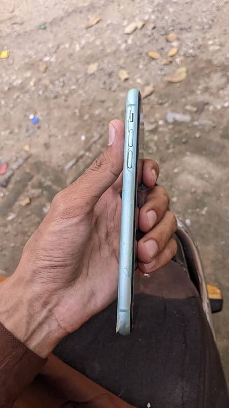 IPhone 11 (128gb JV ) 1