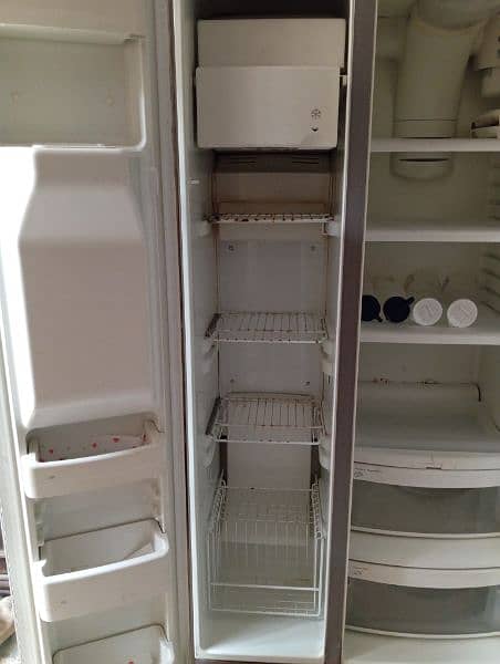 SIDE BY SIDE REFRIGERATOR FOR SALE MADE IN MEXICO 2