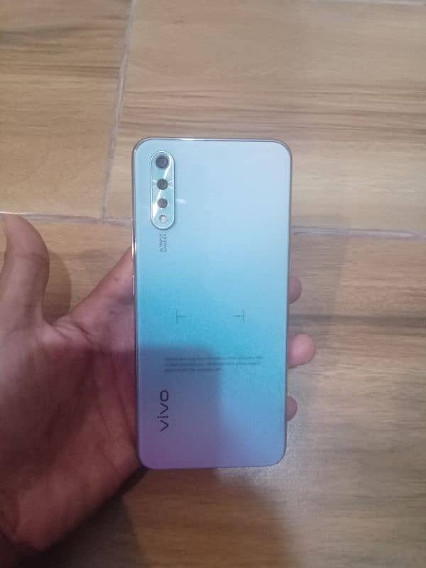 vivo S1 10/10 1