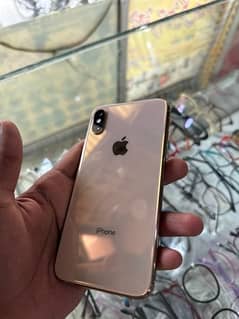 i phone xs 256 gb non pta face id distri hi baki all ok hi batter 76