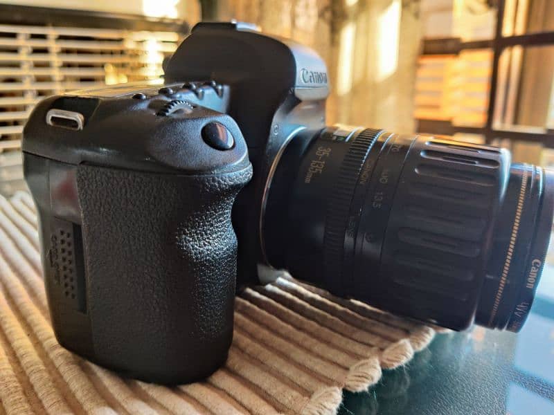 canon 5d mark ii with 35-135mm lens full frame pro dslr 1