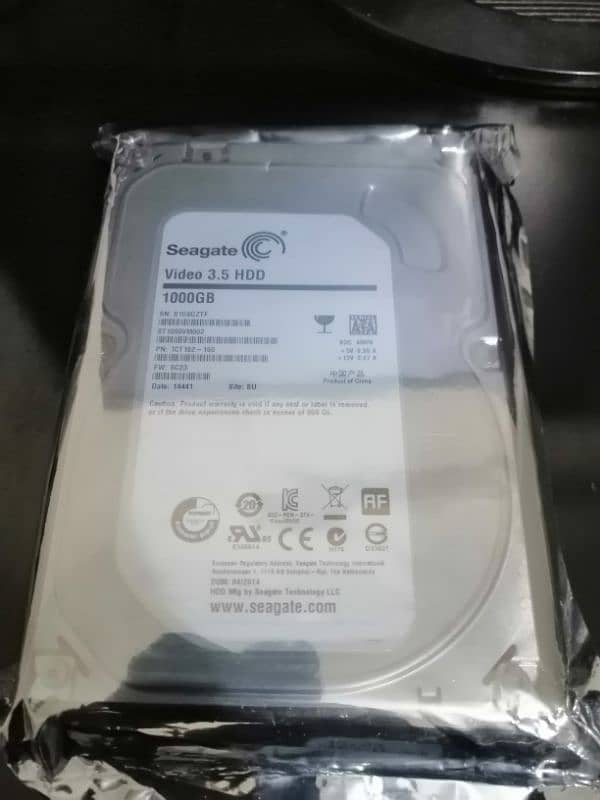 Seagate 1 Tb Hard drive (hdd) (new) in warrenty 1