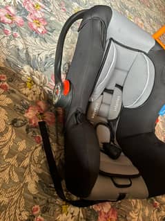 INFANTES CAR SEAT FOR BABIES 0