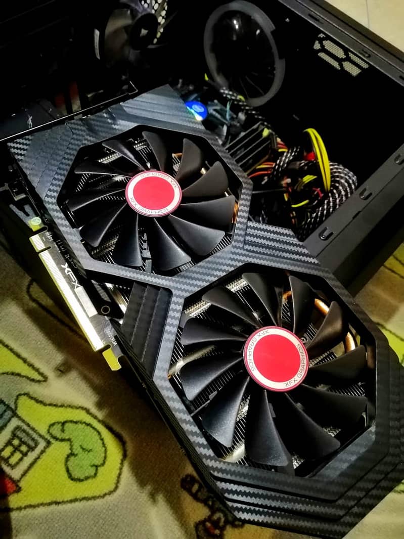 Xfx Rx 580 8gb 10/10 graphic card 4