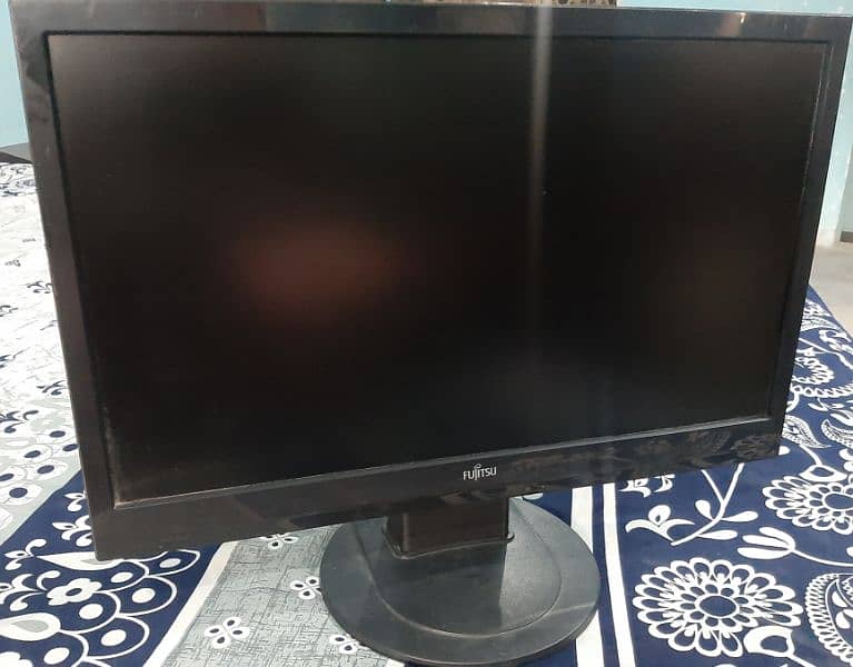 19 inch wide LCD monitor 60fps Full HD 1