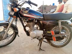 Honda cg 125 all engein all ok black color