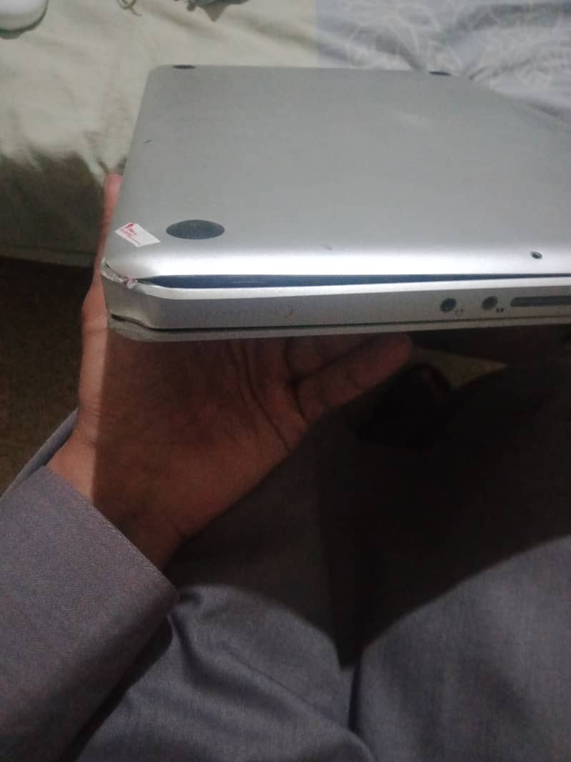 MacBook pro 2012 model 8