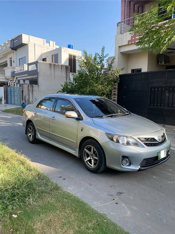 Toyota Corolla Altis 2011 0