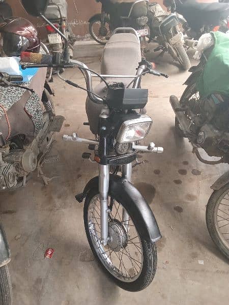 Honda CD 70 black colour 2019 7