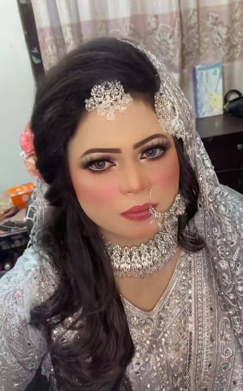 bridal makeup barat + mhndi with all services 6