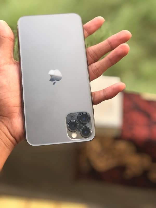 iphone 11 pro max non pta factory unlock 256gb storage BTH 88% 7