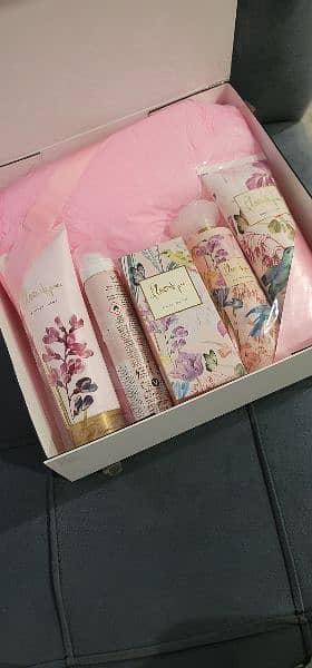 Marks & Spencer London gift set 3