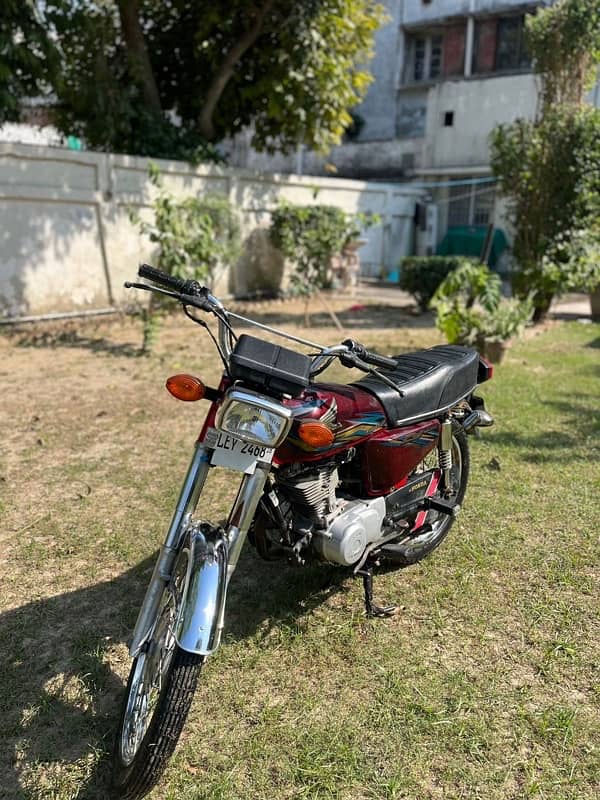 Honda 125 RED 2018 1