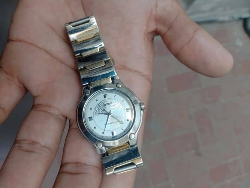 seiko original quartz watch 2