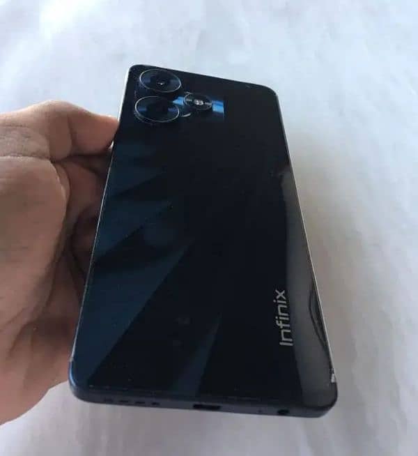 Infinix hot 30 8/128 URGENT SALE 0