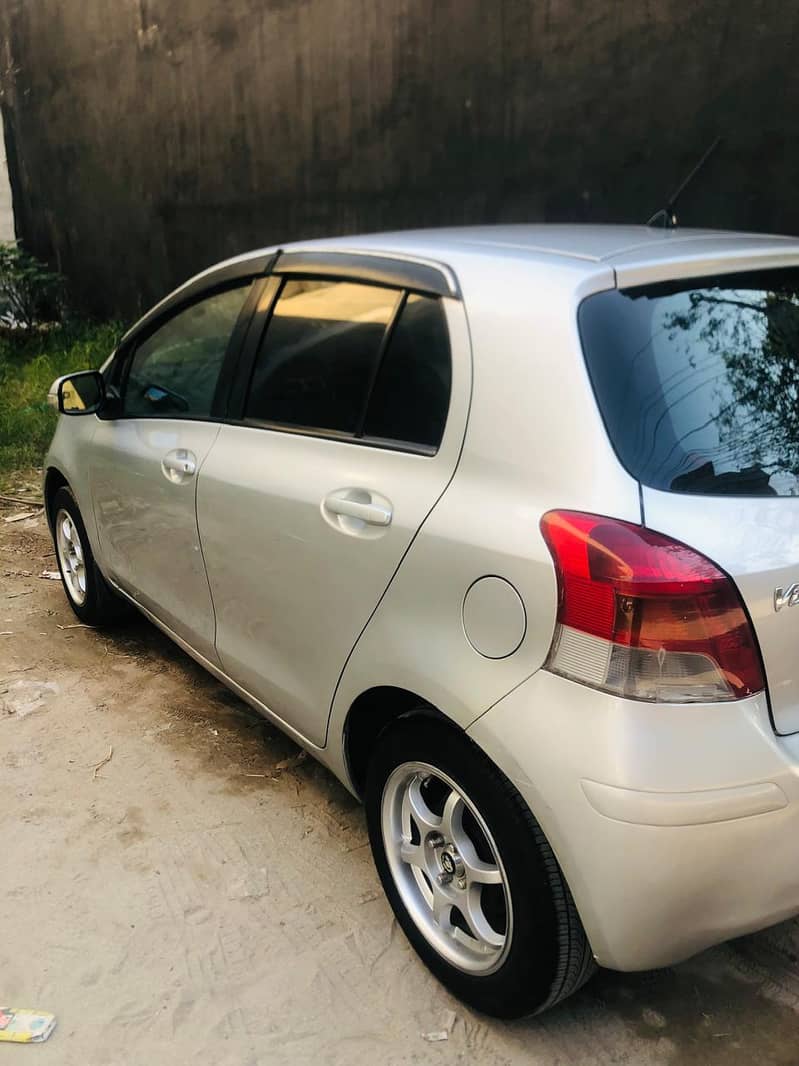 Toyota Vitz 2009/12 Genuine Condition 3