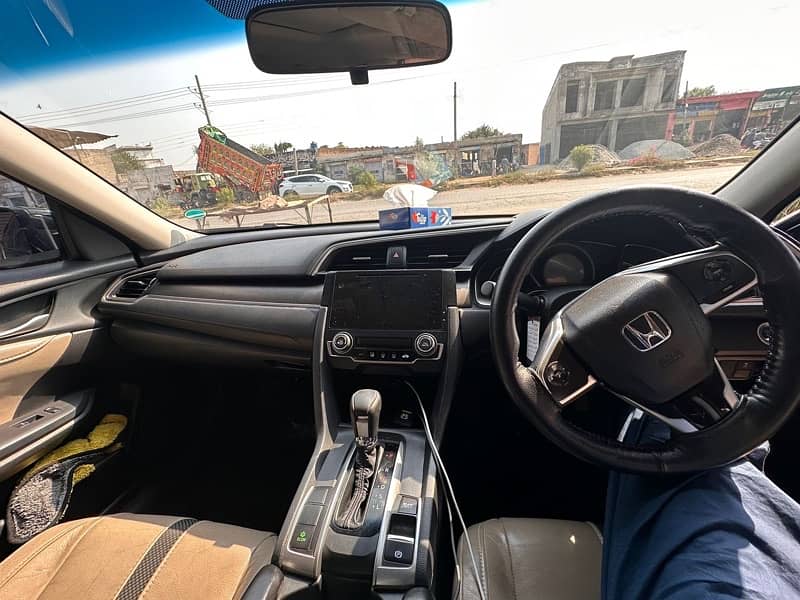 Honda Civic on Rent With Driver in Islamabad and Rawalpindi 1