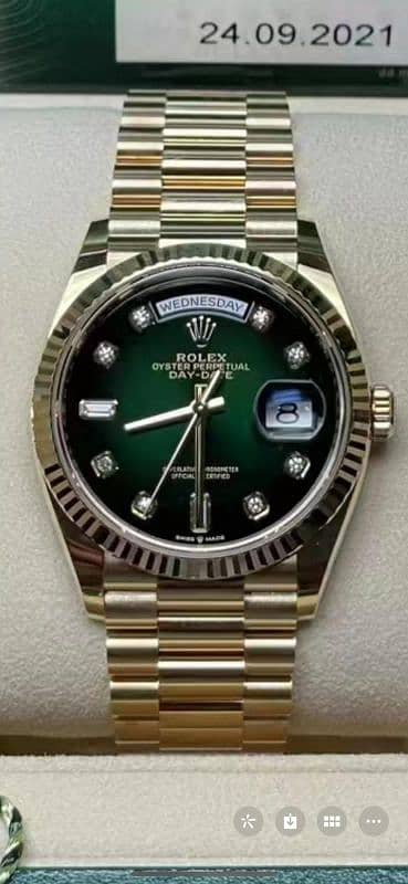 WATCH BUYER / Rolex President Chopard Happy Diamonds Breitling Avenger 9