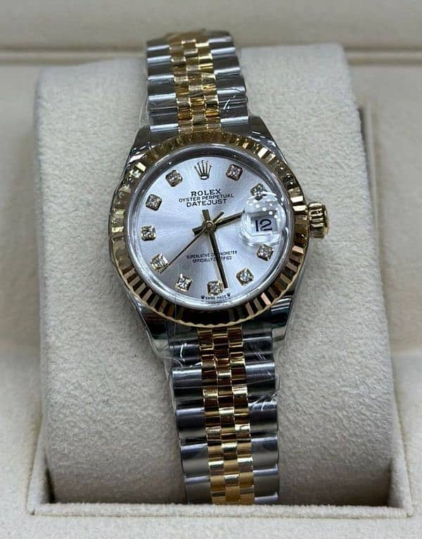 WATCH BUYER / Rolex President Chopard Happy Diamonds Breitling Avenger 15