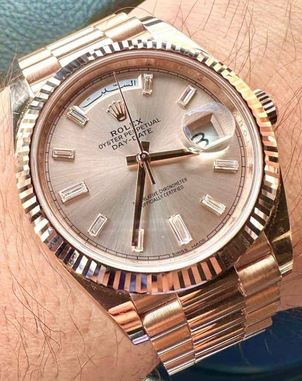 WATCH BUYER / Rolex President Chopard Happy Diamonds Breitling Avenger 16