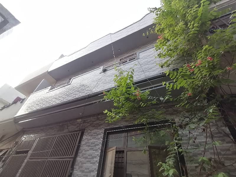 In Gosha-E-Ahbab - Phase 3 5 Marla House For Sale 5