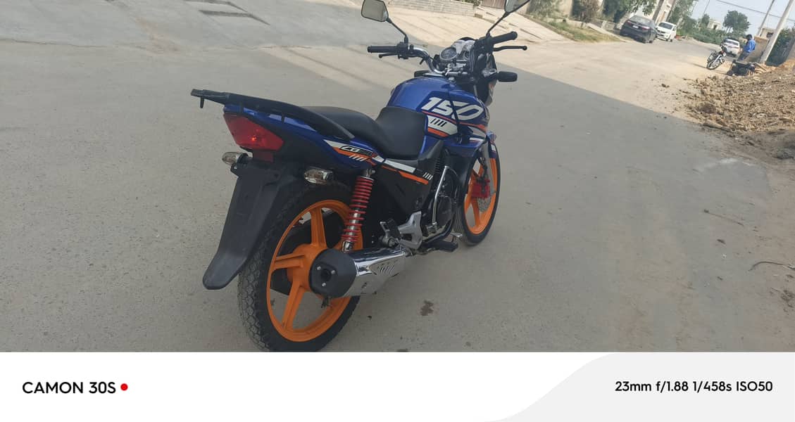 Honda CB 150F 2024 4